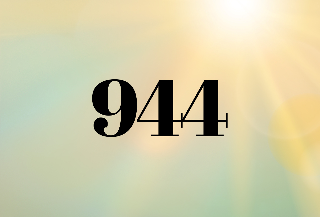 944 944